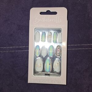 Faux Nails Set - Iridescent and White